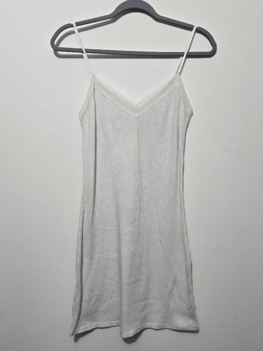 Victorias Secret Lace Trim Pointelle White Short Slip Chemise Nightgown Sz XS